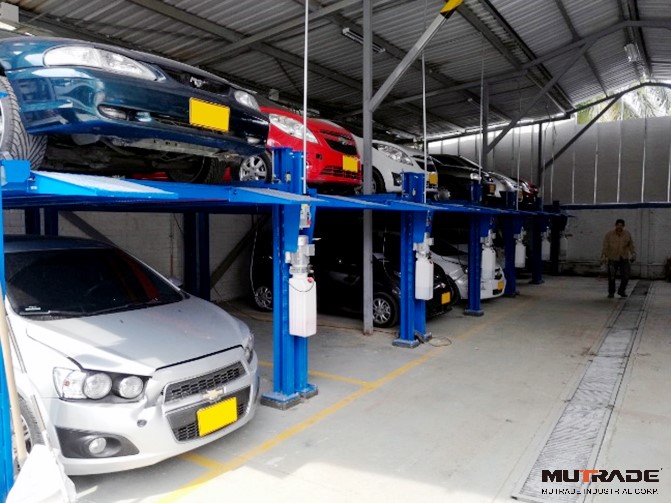 Elevador hidráulico de estacionamiento de 4 postes mutrade CE TUV EAC precio de alta calidad de China 4